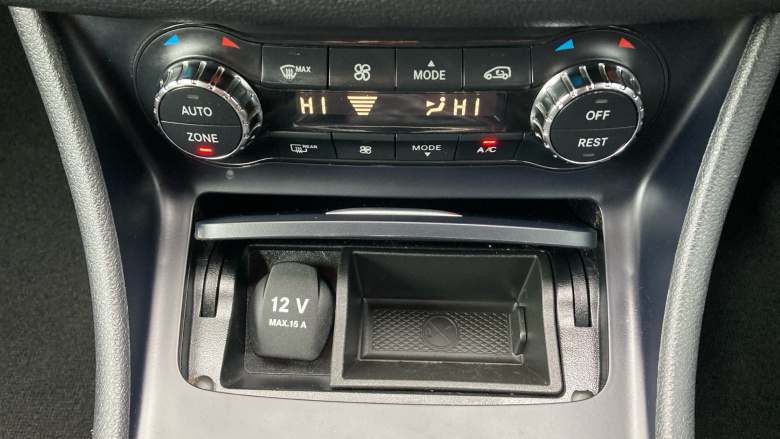 Mercedes-Benz GLA 200d AMG Line 5dr Diesel Hatchback